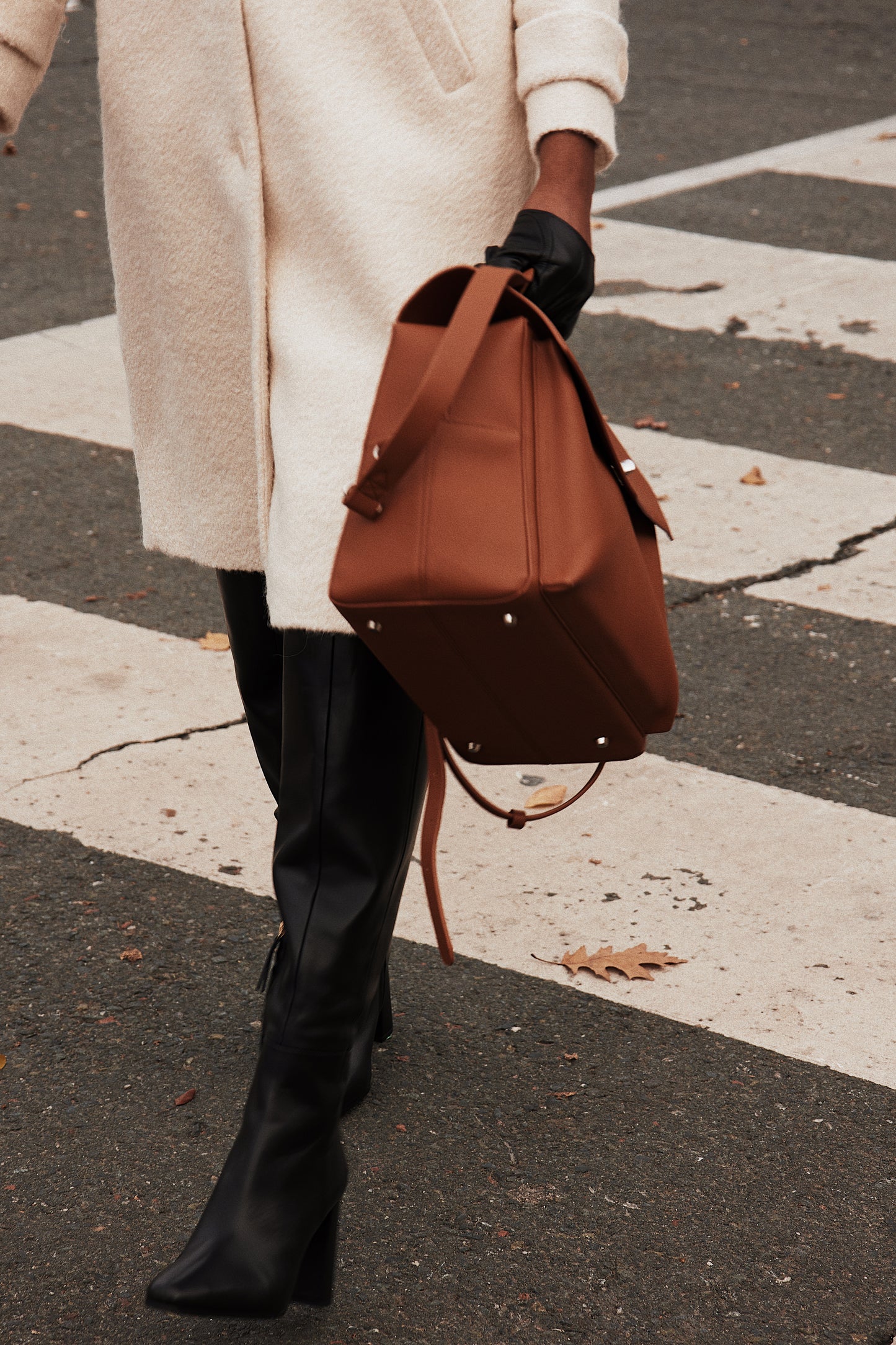 The Brianna (Lunch) Bag in Caramel